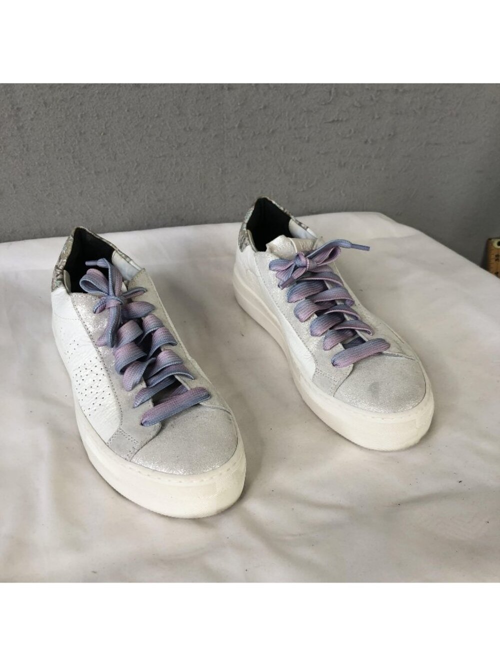 P448 Shoes Womens Size 9 White Glitter Leather Low Top Sneaker Italy Floral